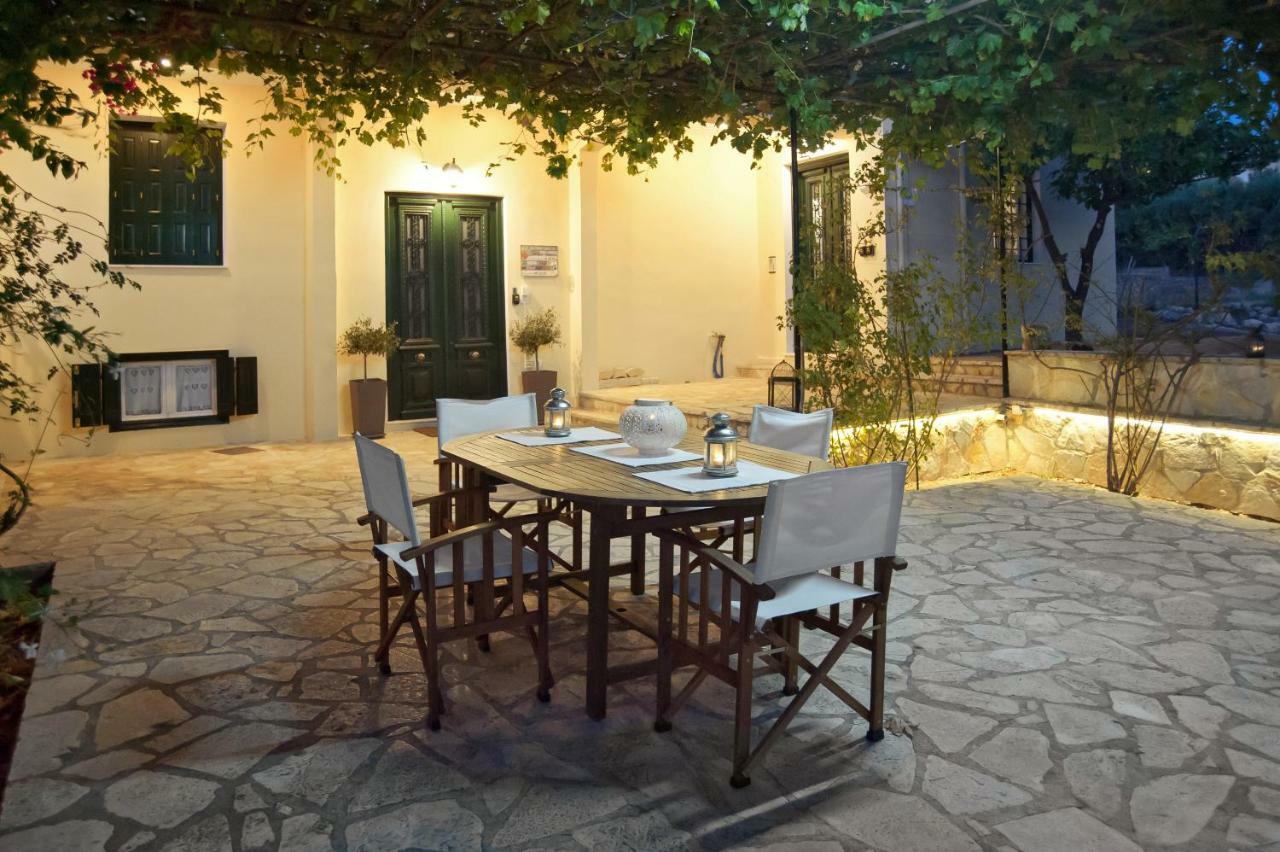 Elia Apartments Chrisso Delphi Zewnętrze zdjęcie